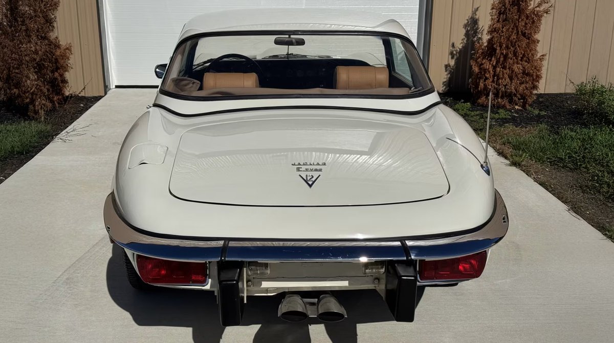 Offered at Mecum Harrisburg: 1974 Jaguar E-Type Series III Roadster // 5.3L V-12, Automatic, Factory Air

▪️Vehicle Listing: mecum.com/lots/1150709/1…
▪️Register to bid: shorturl.at/DOTpp

#MecumHarrisburg #Mecum #MecumAuctions #WhereTheCarsAre