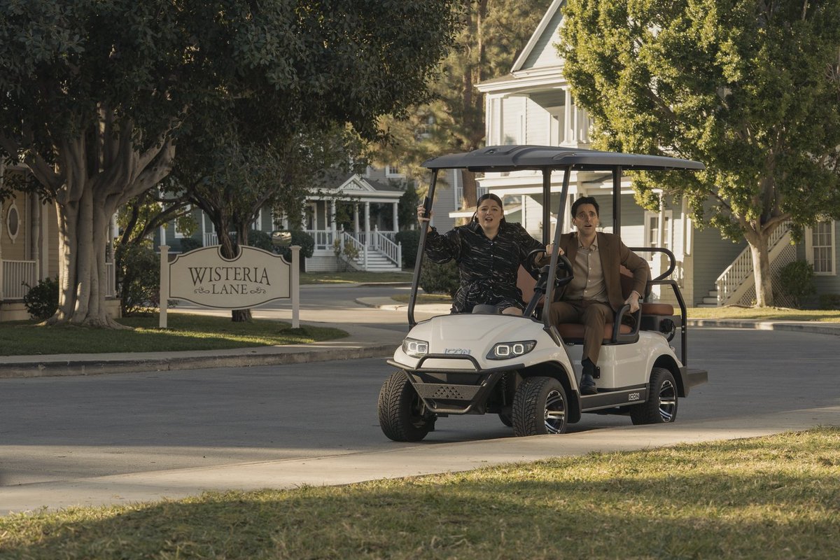 nocontxthacks's tweet image. Outstanding Directing For A Comedy Series
Outstanding Writing For A Comedy Series
Outstanding Production Design For A Narrative Program
"A Slippery Slope"