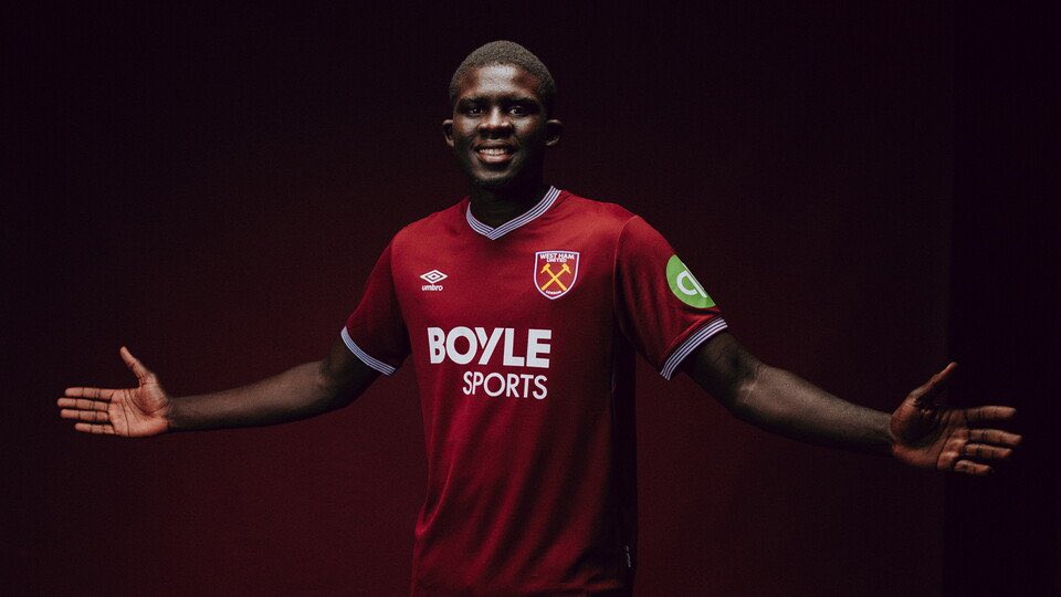 13footballC's tweet photo. OFFICIEL ! 

El Hadj! Malick Diouf rejoint West Ham ! https://t.co/mwVJpcUOct