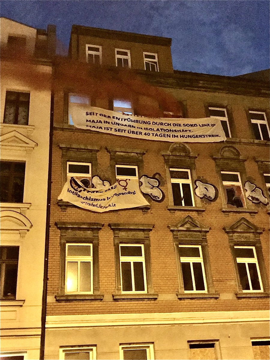 #Leipzig: Bernhardstraße 28 in Solidarität mit Maja besetzt!

Am heutigen Morgen, dem 15.07 haben sich Aktivist*innen des Aktionsbündnis „Freiheit für Maja Leipzig“ dazu entschlossen, Bernhardstraße 28 zu besetzen: 
de.indymedia.org/node/525733