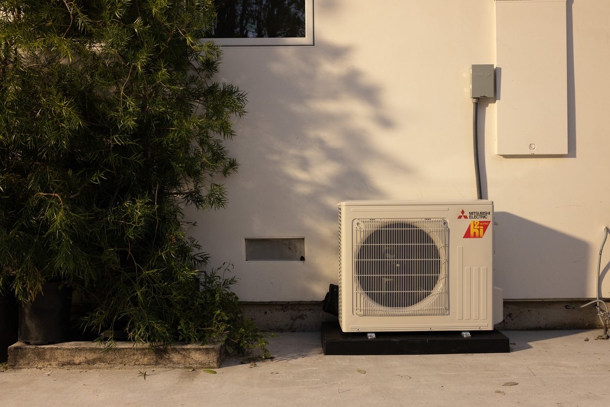 Have you taken advantage of our summer SPIFFs yet? 💸

Earn cash while delivering room-by-room comfort with Mitsubishi Electric MXZ multi-zone systems.

Ask your distributor for details.
Learn more about our MXZ systems here 👉 mitsubishicomfort.com/products/m-ser…

#HeatPumpNation #HVAC