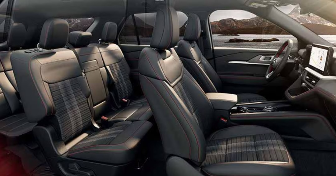 Experience ultimate comfort on every journey with the #2025Ford #Explorer, featuring new accents, multicontour front seats, and a PowerFold® third row seat. 

It's not just a ride, it's a sanctuary for all your beloved creatures. Comfort redefined! #BillyHowellFord