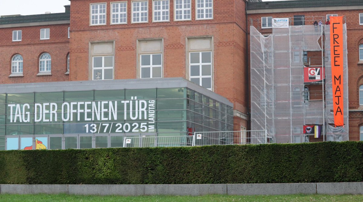 Pressemitteilung – Aktivist*innen besetzen Landtag in Kiel zum #freemaja Aktionstag:
de.indymedia.org/node/525934