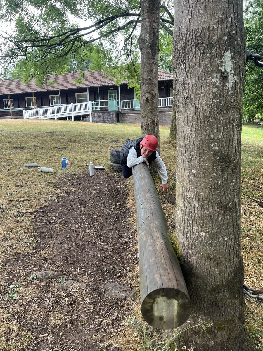 fairwayGLP's tweet image. Year 6 residential…low ropes end of the afternoon activity. 
💚💚💚
#Fairway #GLP #Year6
