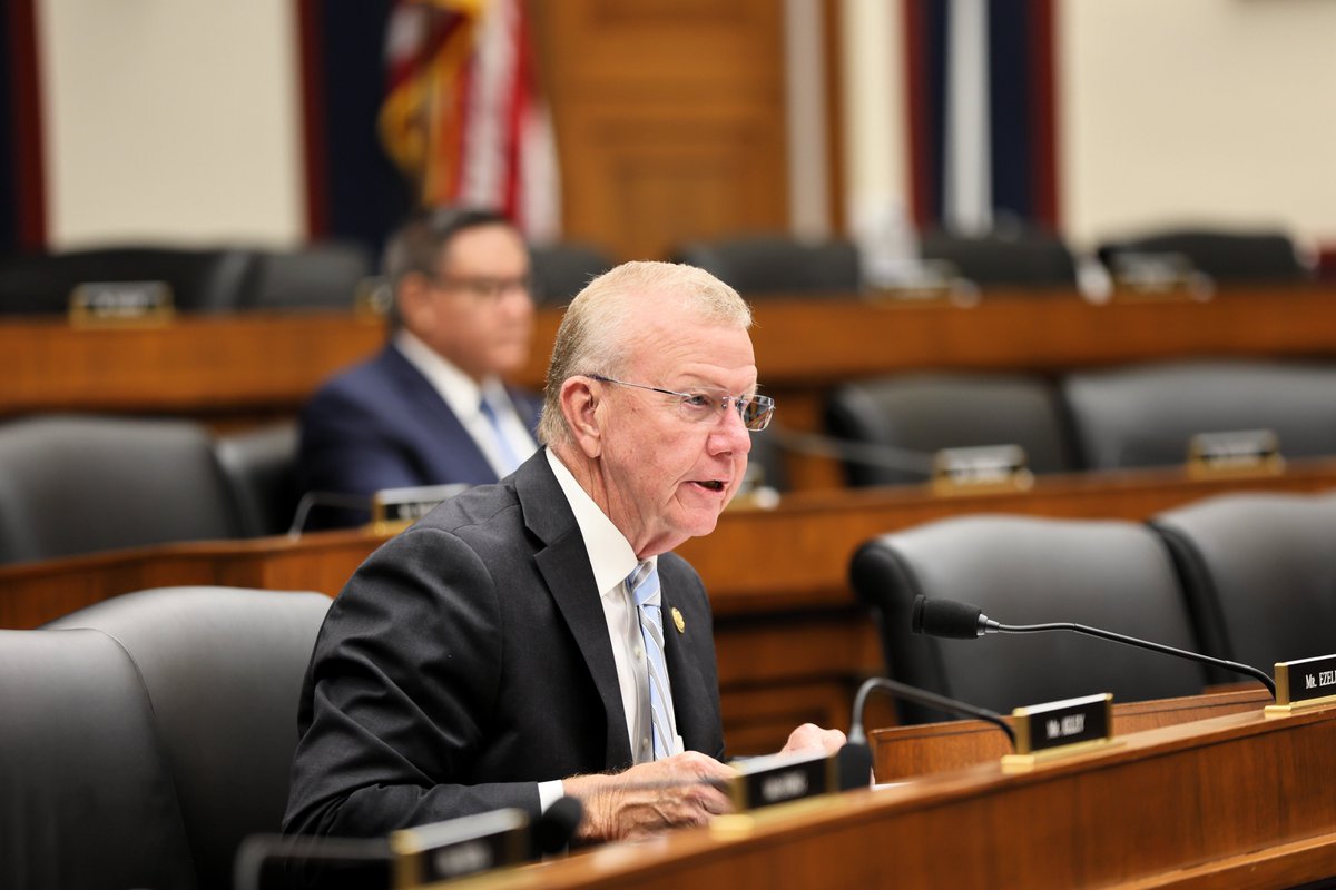 TransportGOP's tweet image. 🎬Behind the scenes of today's markup of the bipartisan Coast Guard Authorization Act of 2025🎬