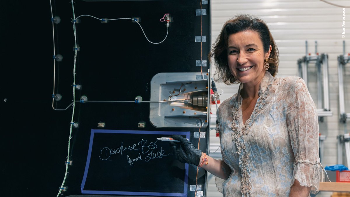 bmftr_bund's tweet image. 🇩🇪&🇪🇺 brauchen den autonomen Zugang zum All! Private #Raumfahrt|unternehmen bieten ihn kostengünstig & nachhaltig. Sie sind von strategischer Bedeutung. Deshalb tauschten sich BM @dorobaer & Staatsminister @hahnflo in seinem Wahlkreis bei @isaraerospace mit Experten aus. @DLR_de
