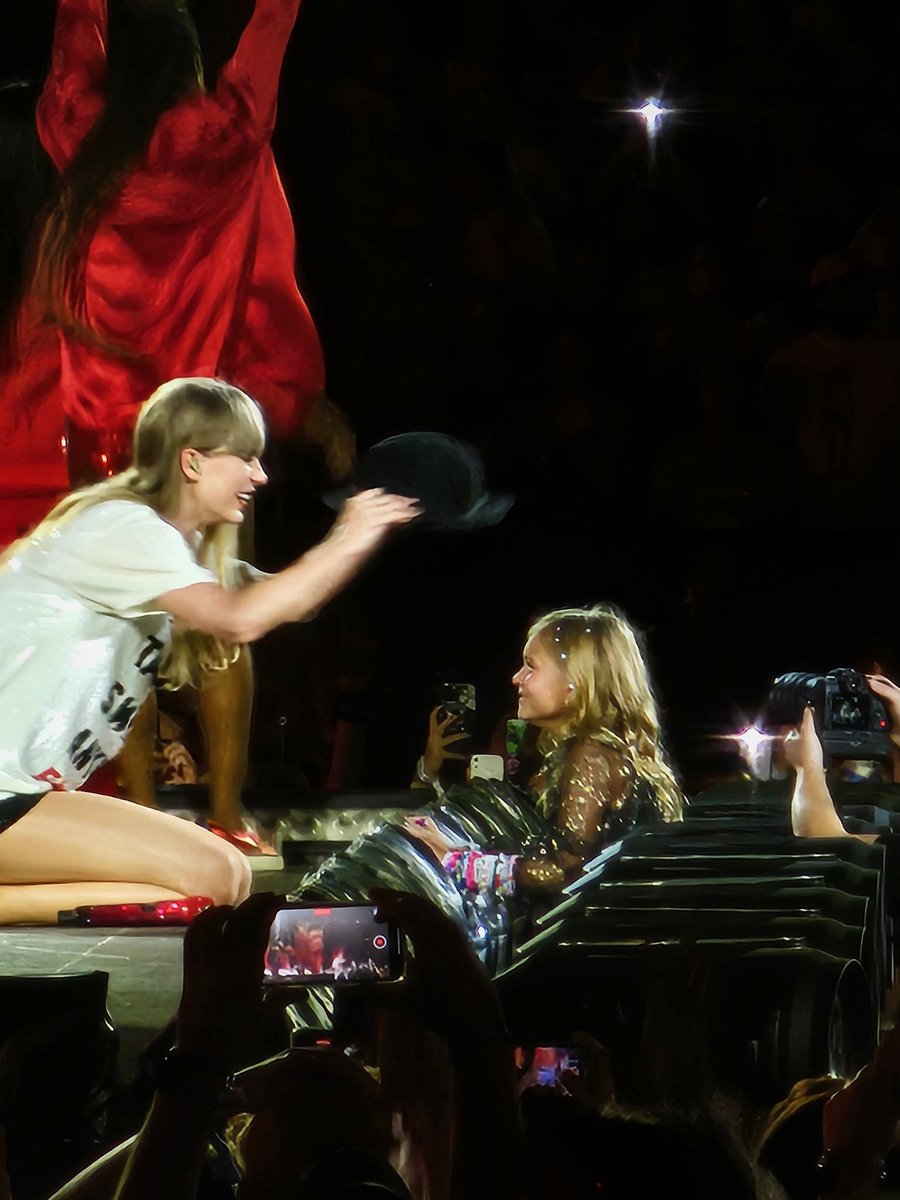 Carly 🫶🏻✨ (@nola_swiftie) on Twitter photo I don’t know about you, but I’m feeling twenty TWOOOOO years since the best night of our lives. It feels like yesterday but also a life time ago. Take us back 🥺🥺🥺✌🏻✌🏻 <a href="/taylornation13/">Taylor Nation</a> <a href="/taylorswift13/">Taylor Swift</a> #tstheerastour I don’t know about you, but I’m feeling twenty TWOOOOO years since the best night of our lives. It feels like yesterday but also a life time ago. Take us back 🥺🥺🥺✌🏻✌🏻 <a href="/taylornation13/">Taylor Nation</a> <a href="/taylorswift13/">Taylor Swift</a> #tstheerastour
