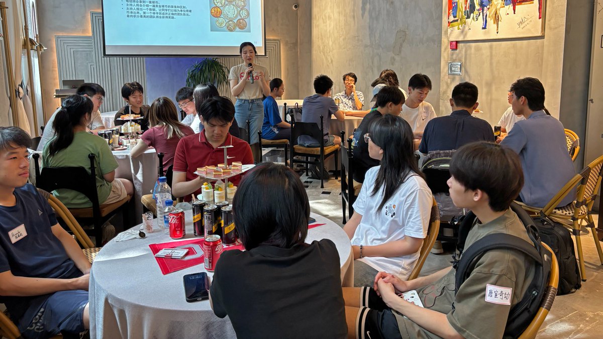 OSUGlobal's tweet image. We can't wait to welcome our new international Buckeyes to campus soon 📚
The China Gateway and the Shanghai Alumni Club hosted over 60 incoming students and parents for a send-off event over the weekend!
#BuckeyesAbroad #BuckeyeBound #New2OSU
@OhioStateAlumni @studentlifeosu