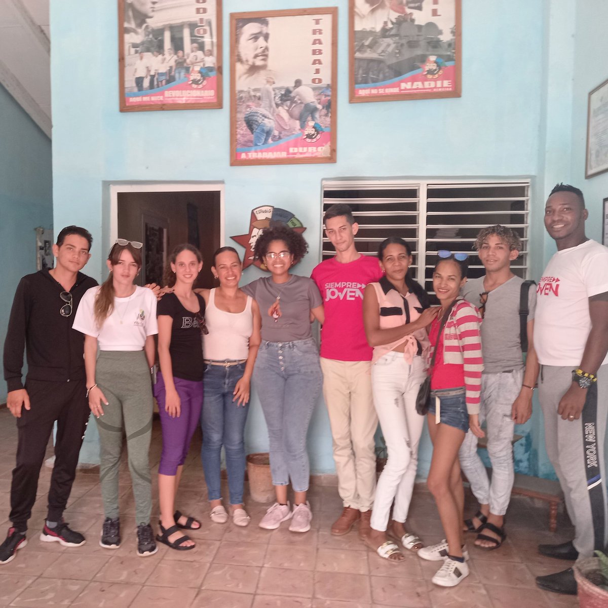 mirthiajulia's tweet image. Estamos en Santo Domingo, Villa Clara, con el Buró Municipal @UJCdeCuba recorriendo centros, escuchando a los jóvenes y evaluando qué más hacer para continuar implementando la Estrategia para fortalecer el papel integral de nuestra organización en presente y futuro del país.