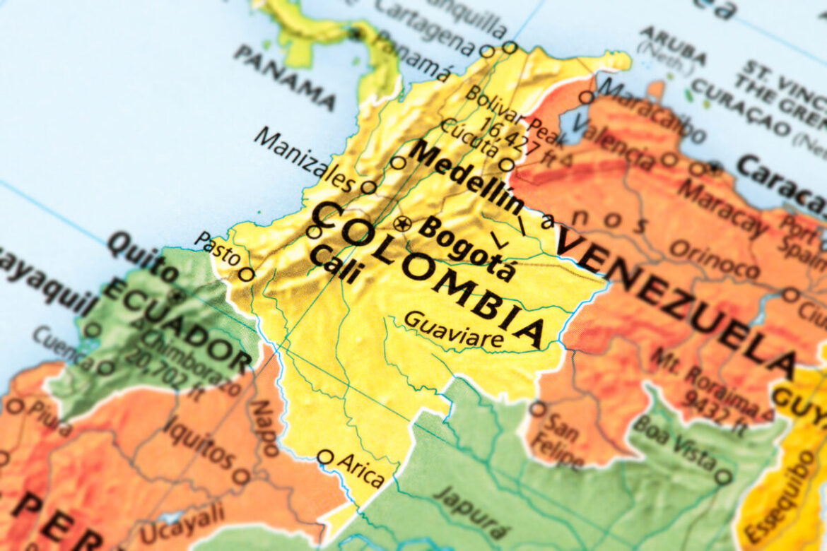 Starting in September, #Cobre will now be able to offer instant interbank payments for businesses through the #BreB payment network. thefintechtimes.com/bre-b-on-the-h…