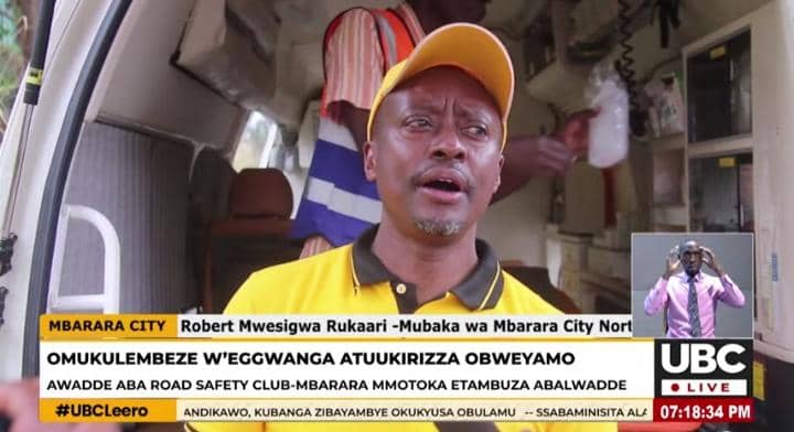 RegionMk's tweet image. Thank you the Hon. Dr. Amb. @Mwesigwa_R for caring & a giving heart to the less privileged.
On my behalf & my family, we pledge 100% in the forthcoming elections and wish you the very best.
#RoadSafety4All