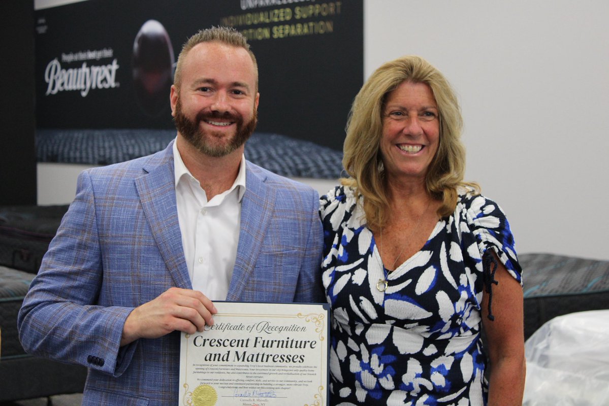 TroyCityHall's tweet image. We’re excited to welcome Crescent Furniture and Mattresses to 120 Hoosick Street in Troy! 🛋️🛏️
Mayor Mantello was proud to join in celebrating their grand opening & commitment to our city’s growth. Need new furniture? A mattress?
Stop in & check it out!