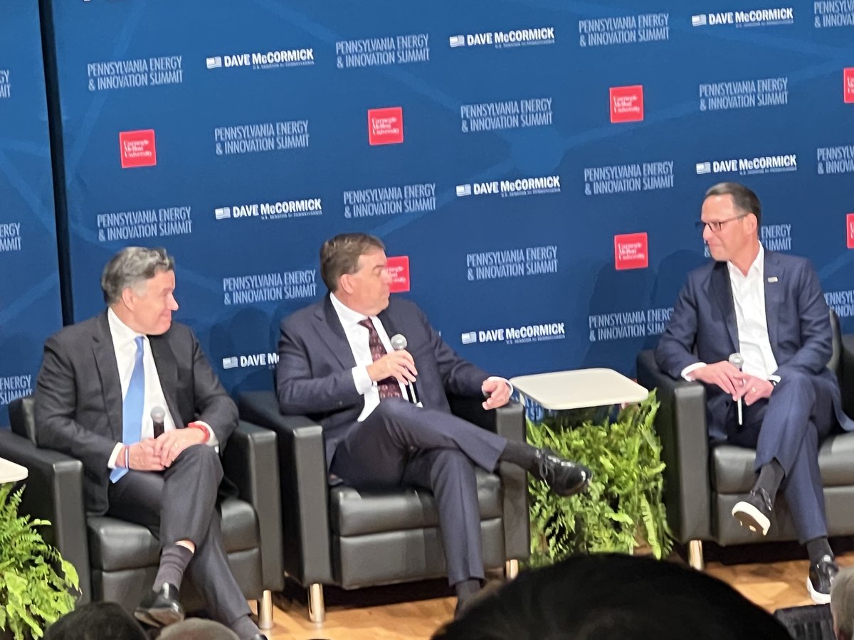 PMCroninHudson's tweet image. At #Energy_and_Innovation_Summit @CarnegieMellon
@SenMcCormickPA & Governor
@JoshShapiroPA show great bipartisan support as Matt Garman, CEO of Amazon Web Services
@awscloud, declares: "There is no more critical national security imperative than winning the AI race."…