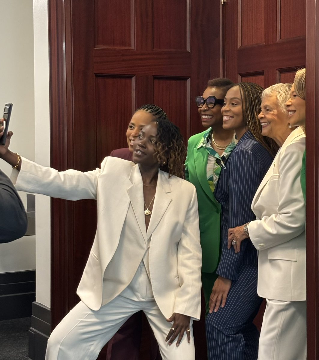 RepYvetteClarke's tweet image. Today, I hosted a very important roundtable discussion to bring awareness to uterine health, where I was honored to be joined by @Lupita_Nyongo who shed light on her own experiences with the severe impacts of uterine fibroids. Our conversation was filled with tears and a myriad…