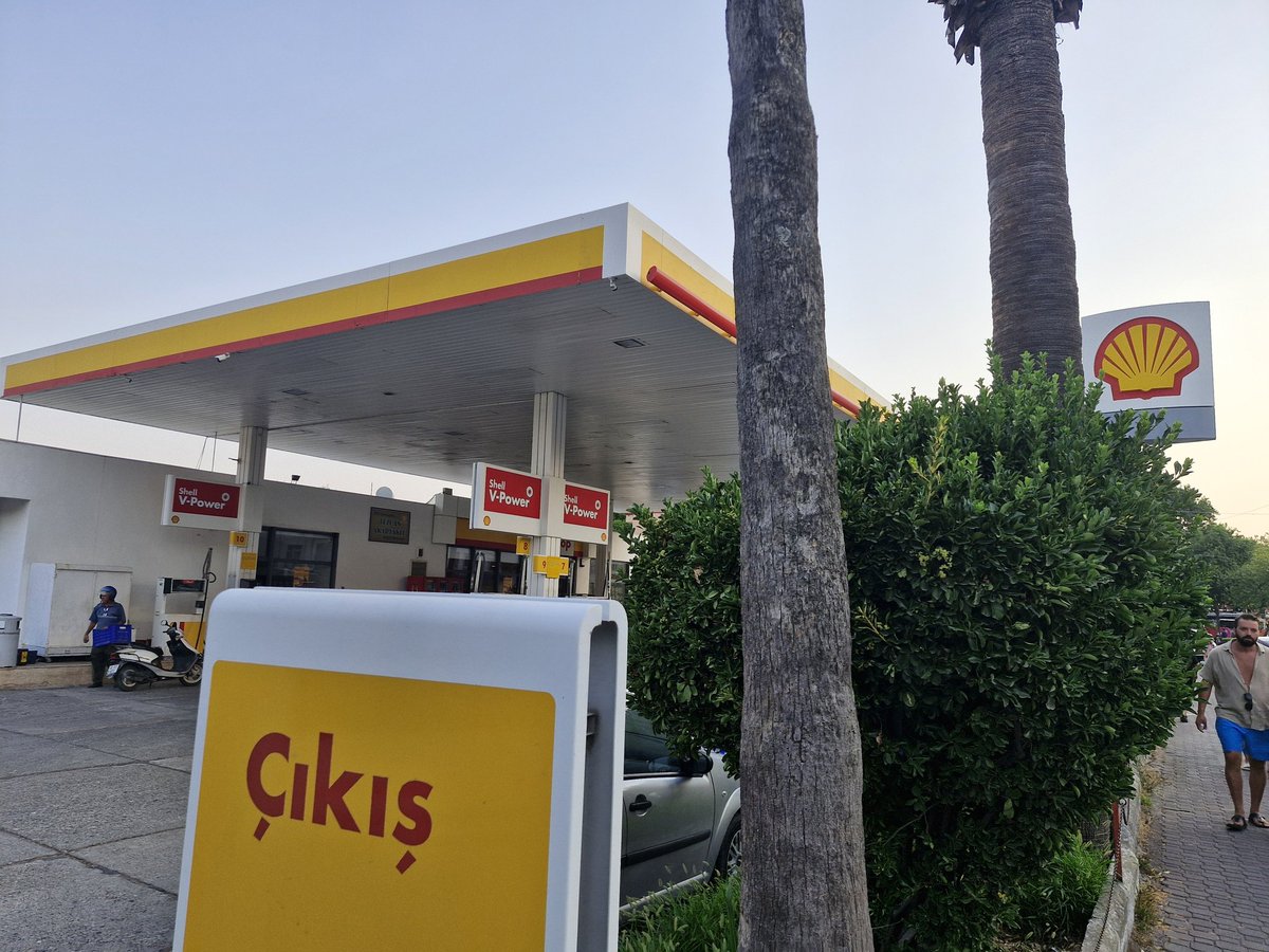 Dalyan Shell şubesi ücretli olur  Türkiyedeki en pis tuvaletlere sahip Shell. Büyük başarı tebrikler <a href="/Shell/">Shell</a> 

15.07.2025
19:30