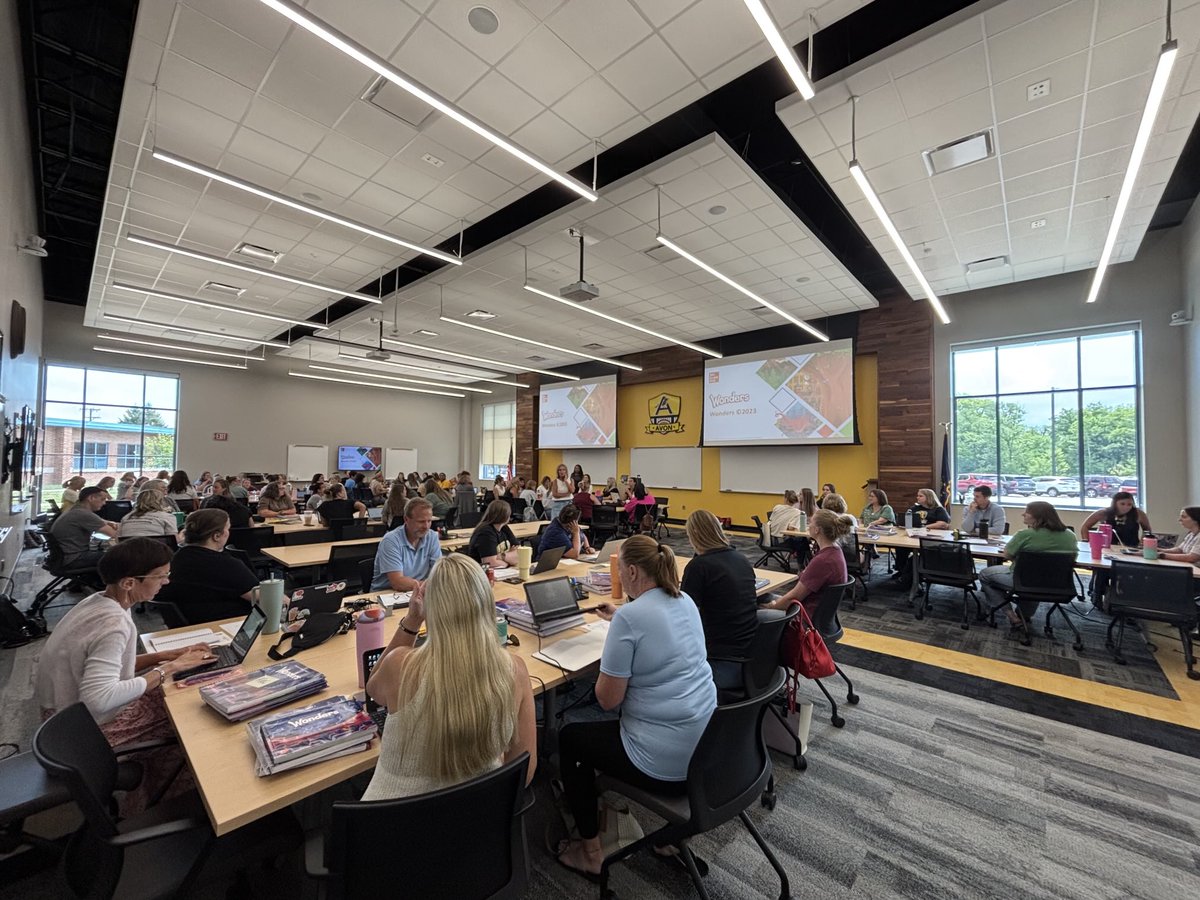 AvonSupt's tweet image. This afternoon we welcomed a whole new group of teachers (3rd-5th grade) who are growing in their teaching of reading & writing!