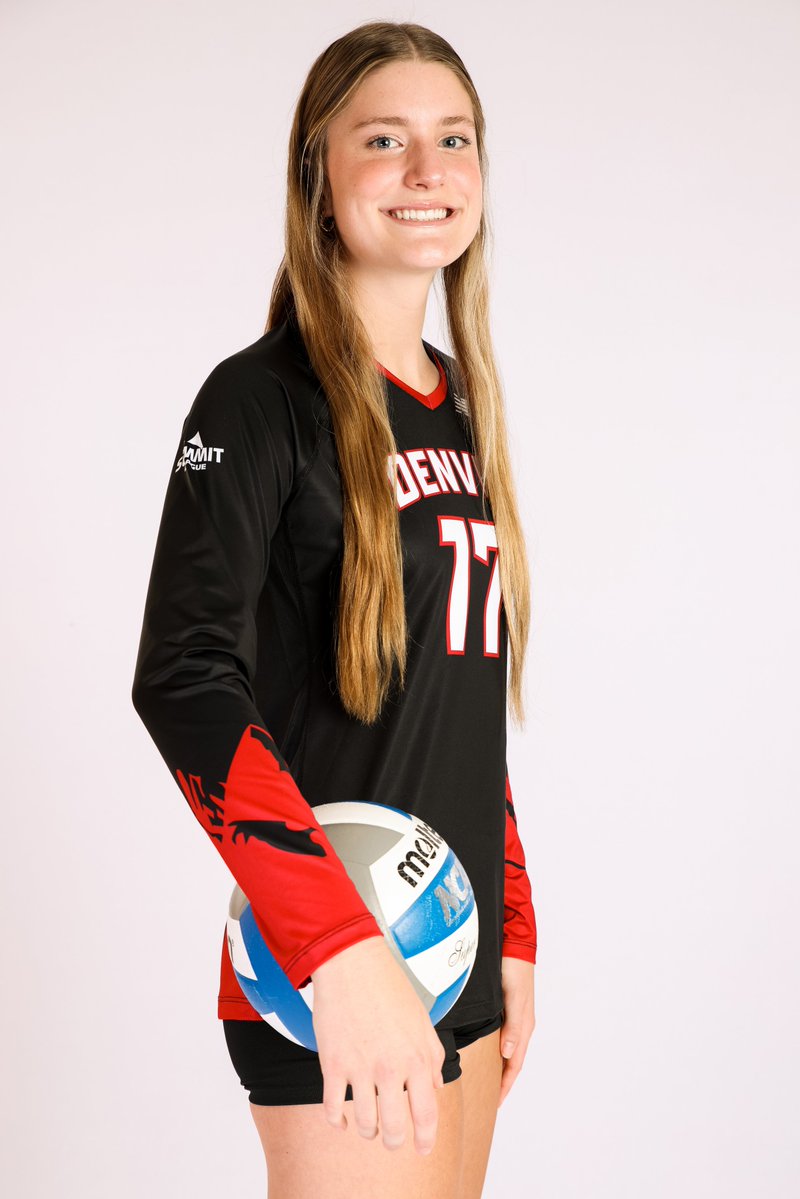 Get to Know - 𝙀𝙡𝙞𝙨𝙚 𝙃𝙖𝙧𝙩

Why Denver? 
Chose Denver because of the academic opportunity and the reputation of the program.

Athletic Accomplishments-
2023 AAU National Champion and All-Tournament team member

Hobbies-
Golf, swimming, painting, hiking

#GoPios