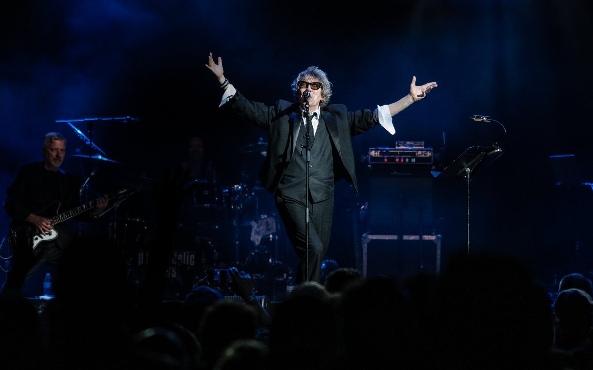 HOBDallas's tweet image. The Psychedelic Furs showed some love our way last night with special guests The Chameleons! 🤘
@pfurs
📸 | Mike Brooks commiebiker.smugmug.com