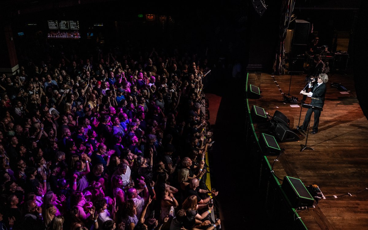 HOBDallas's tweet image. The Psychedelic Furs showed some love our way last night with special guests The Chameleons! 🤘
@pfurs
📸 | Mike Brooks commiebiker.smugmug.com