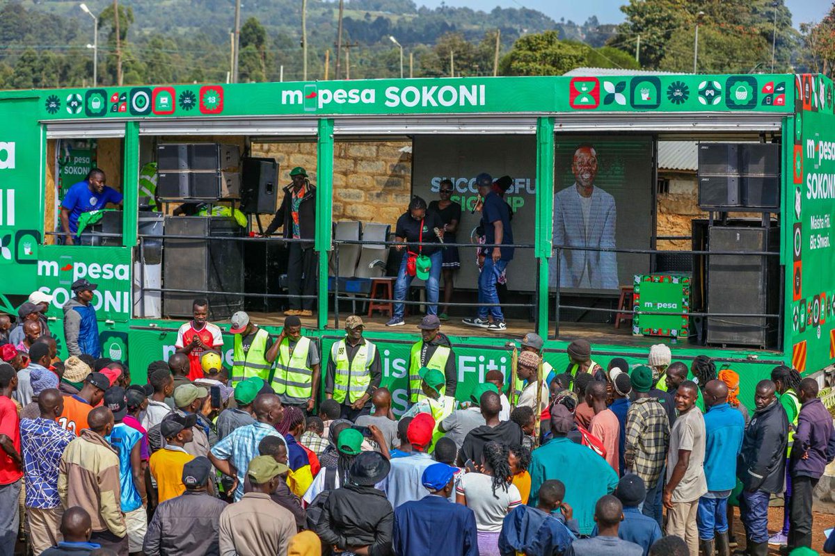 choco_stevo's tweet photo. Uko Rift Region? MPESA Sokoni festival wanakuja next week, and the MPESA MTAANI caravan watapitia Kitale, Eldoret, Kericho, and Baringo. Also take advantage of crazy discounts on https://t.co/z8NBB9fney enjoy financial wellness/business growth support.#MPESASokoni @SafaricomPLC https://t.co/Q48DWLEvBW