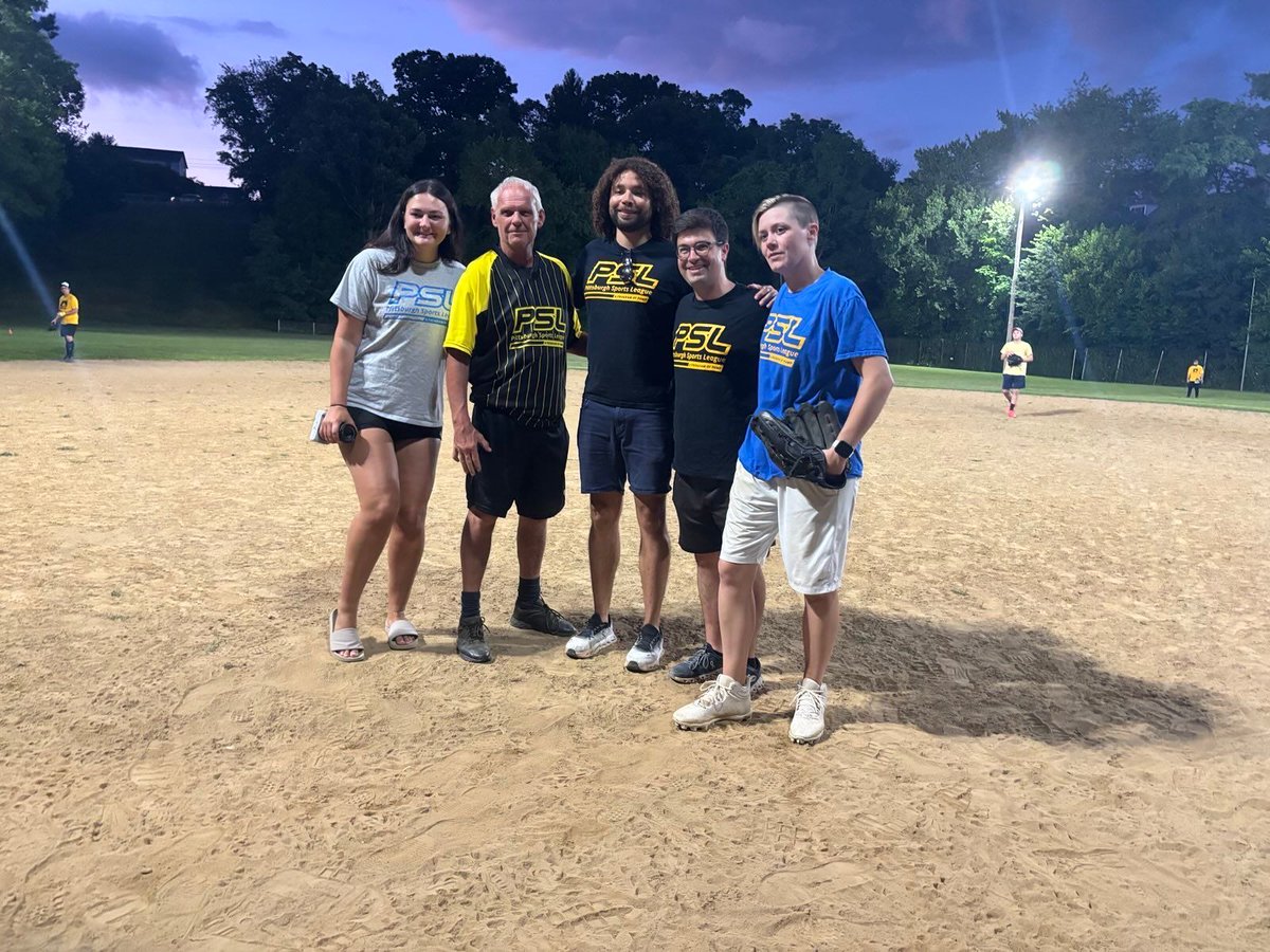 CoreyOConnorpa's tweet image. Threw aht the first pitch at the PSL Softball game last night. Thank you to Brian Carothers for having me!
