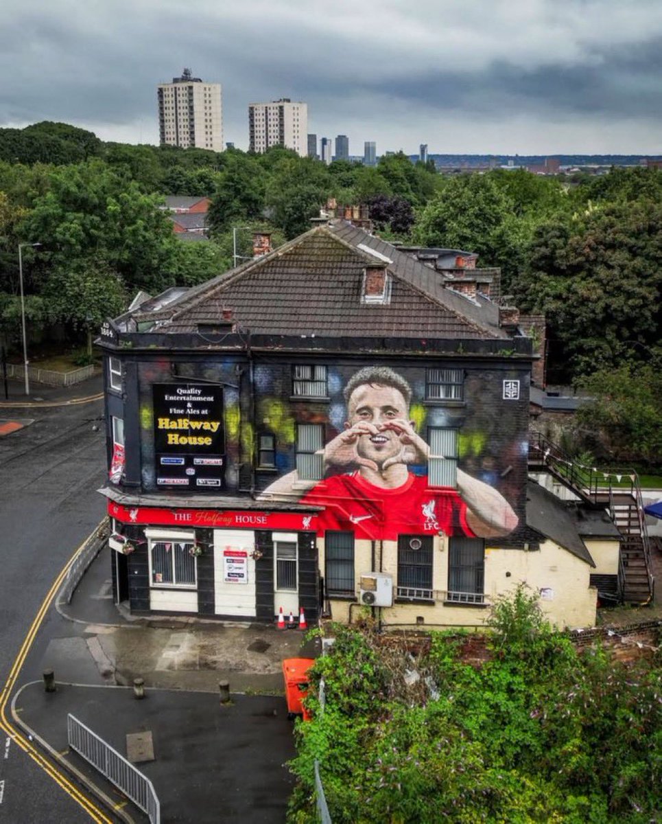 LFCRed25's tweet image. Diogo Jota new mural in Liverpool π«Άβ€οΈ #LFC #Jota #YNWA