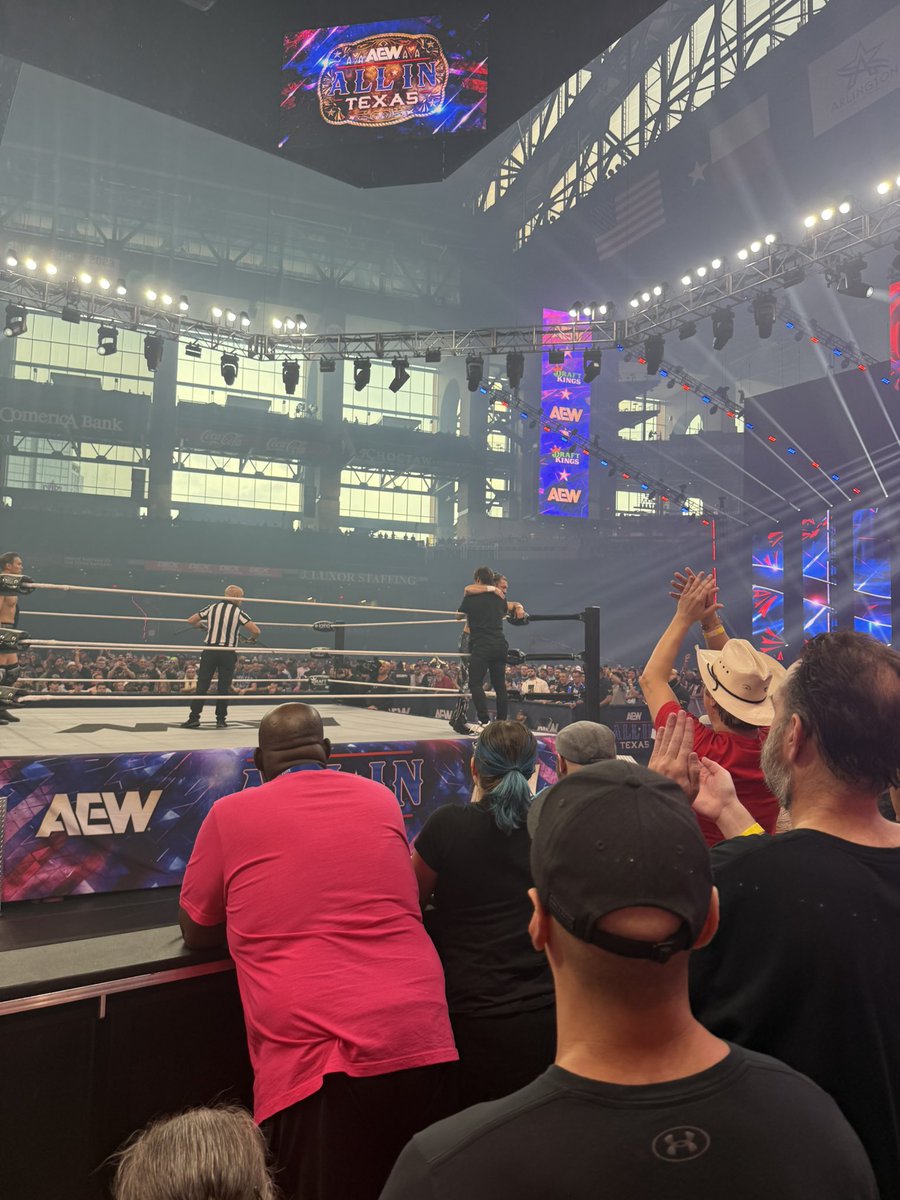 JesusNene96's tweet image. Golden Lovers having a moment while Okada looked along. @AEW #AEWAllInTexas