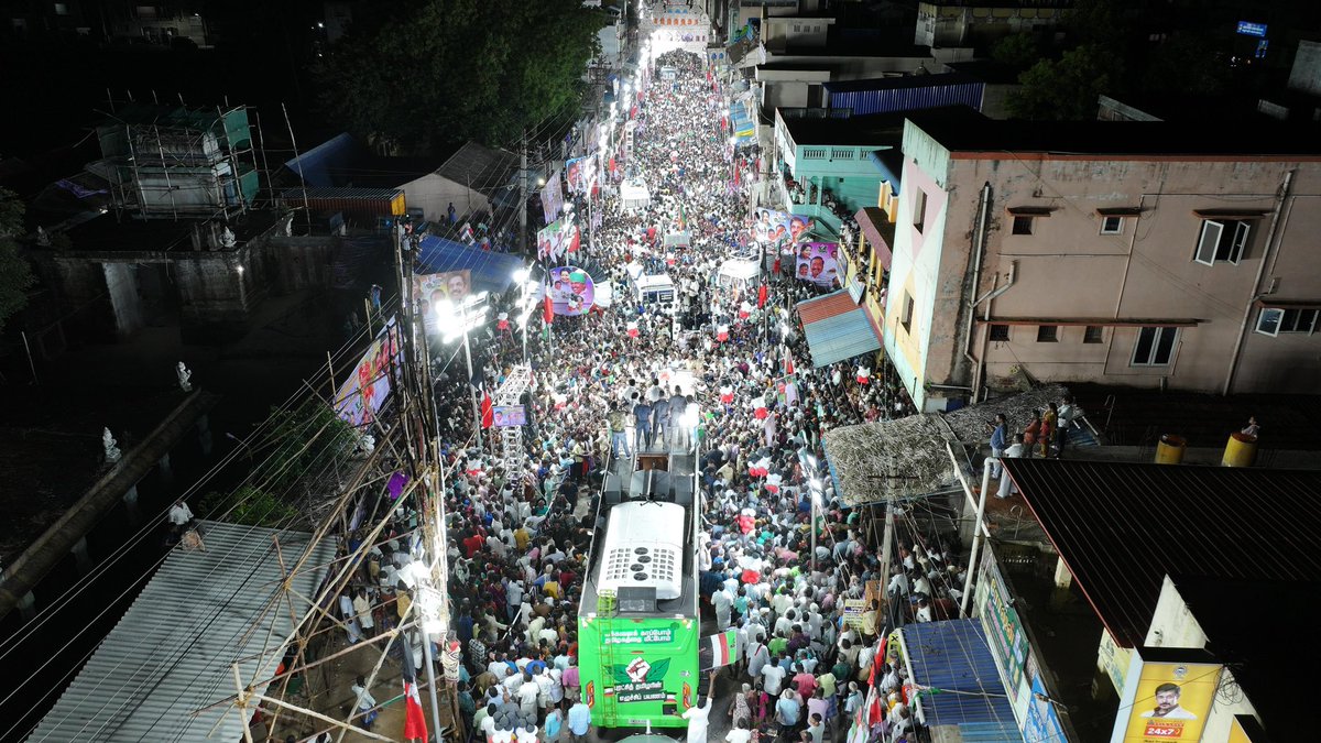 Edappadi K Palaniswami-SayYEStoWomenSafety&AIADMK (@epstamilnadu) on Twitter photo சோழபுரம் கொண்ட
ஜெயங்கொண்டம் வந்தடைந்தேன்.
2026-சட்டமன்ற தேர்தலில் <a href="/AIADMKOfficial/">AIADMK - -SayYesToWomenSafety&AIADMK</a> திமுக விடியா அரசை வீழ்த்தி ஜெயம் கொள்ளும் என்பதை பெருங்கூட்டமாய் கூடி எழுச்சியுடன் தெரிவிக்கின்றனர் இத்தொகுதி பெருமக்கள்!
#ByeByeStalin
#மக்களைக்_காப்போம்
#தமிழகத்தை_மீட்போம் சோழபுரம் கொண்ட
ஜெயங்கொண்டம் வந்தடைந்தேன்.
2026-சட்டமன்ற தேர்தலில் <a href="/AIADMKOfficial/">AIADMK - -SayYesToWomenSafety&AIADMK</a> திமுக விடியா அரசை வீழ்த்தி ஜெயம் கொள்ளும் என்பதை பெருங்கூட்டமாய் கூடி எழுச்சியுடன் தெரிவிக்கின்றனர் இத்தொகுதி பெருமக்கள்!
#ByeByeStalin
#மக்களைக்_காப்போம்
#தமிழகத்தை_மீட்போம்