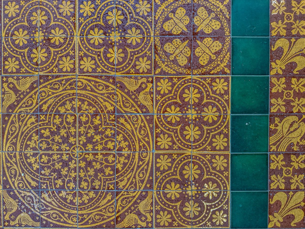 Wirksworth, St Mary the Virgin, Derbyshire 

Encaustic tiles in the chancel, supplied by Godwin, are copies of medieval originals found on the site.

#TilesOnTuesday #Church #Derbyshire