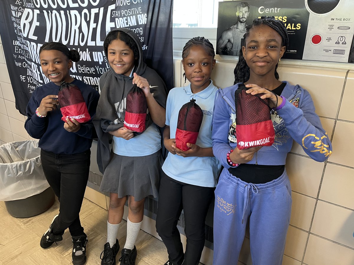 equalitycs's tweet image. Huge shoutout to our partner @goodsportsinc for helping us gift our student athletes equipment and materials to help them be successful on and off the court!