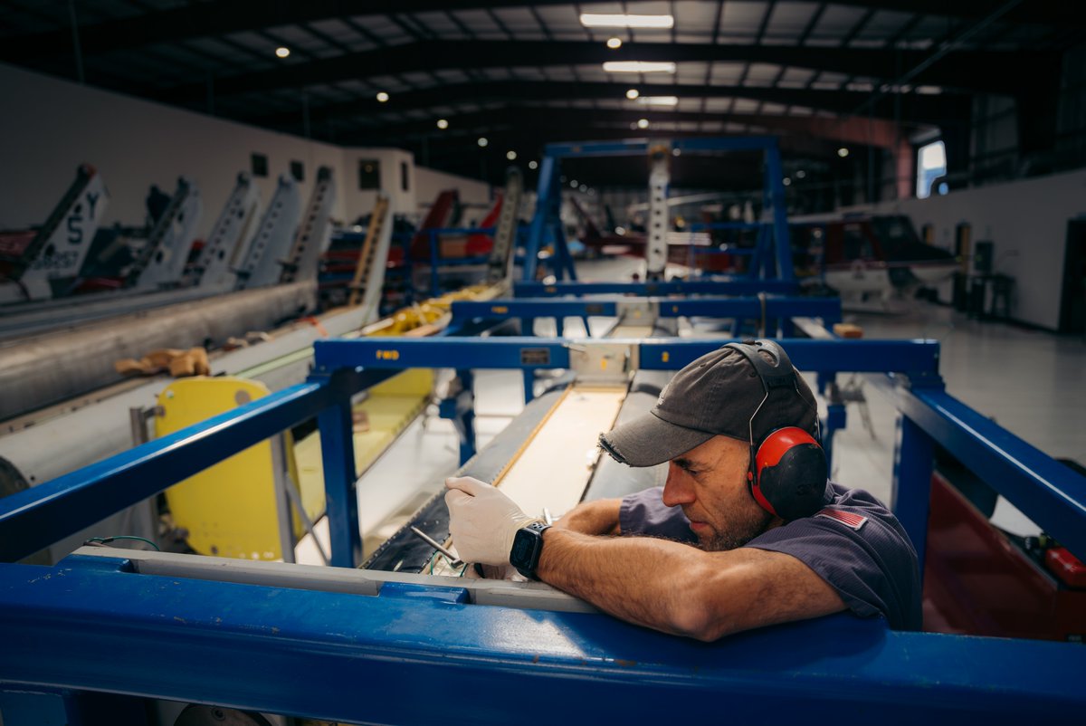 RotorcraftSl's tweet photo. 🚁 We're hiring!
🔧 Helicopter Structural Mechanic – Level II
📍 Fillmore, CA
Experience w/ Bell 206 &amp; 205/212/412, STC installs, structural repairs.
📩 Apply: https://t.co/I0QDuDy7Lm https://t.co/kGTLO1CAiF