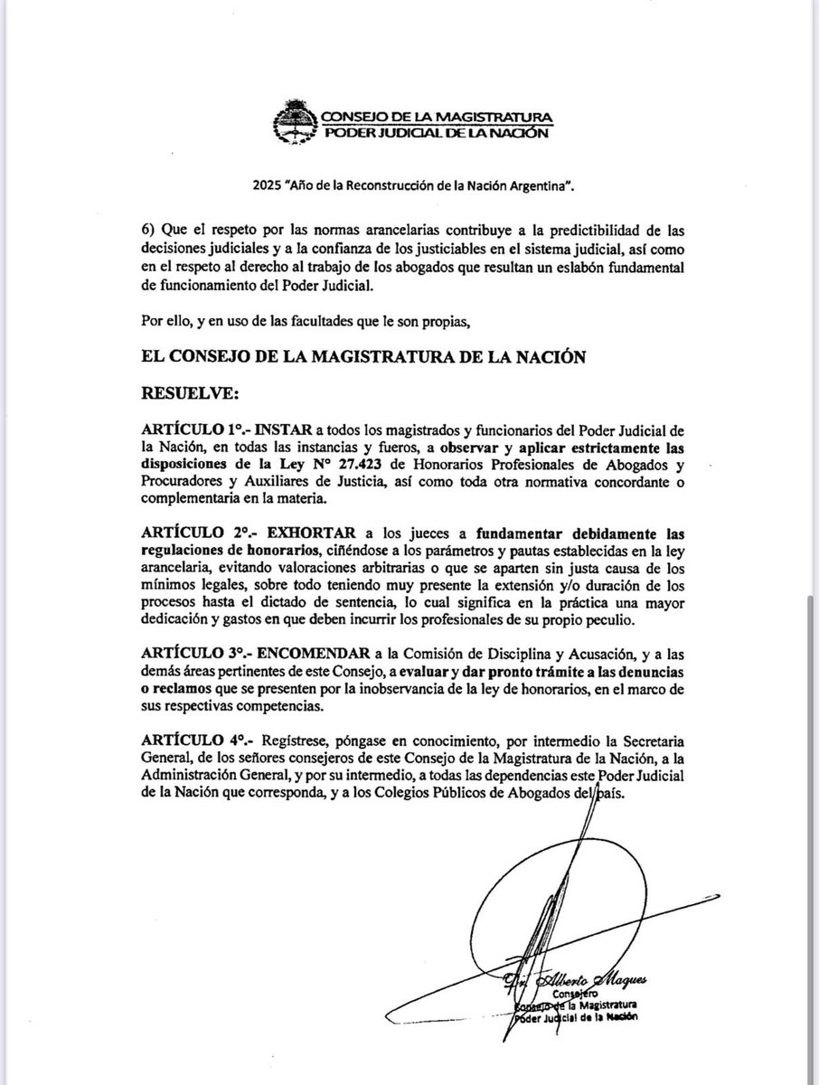 En mi rol de Consejero, en representación de los profesionales de la abogacía, Colegios y Asociaciones, en el día de ayer presenté un proyecto sobre incumplimientos y aplicaciones indebidas de las leyes que regulan los honorarios de los abogados y procuradores.
Es imperativo