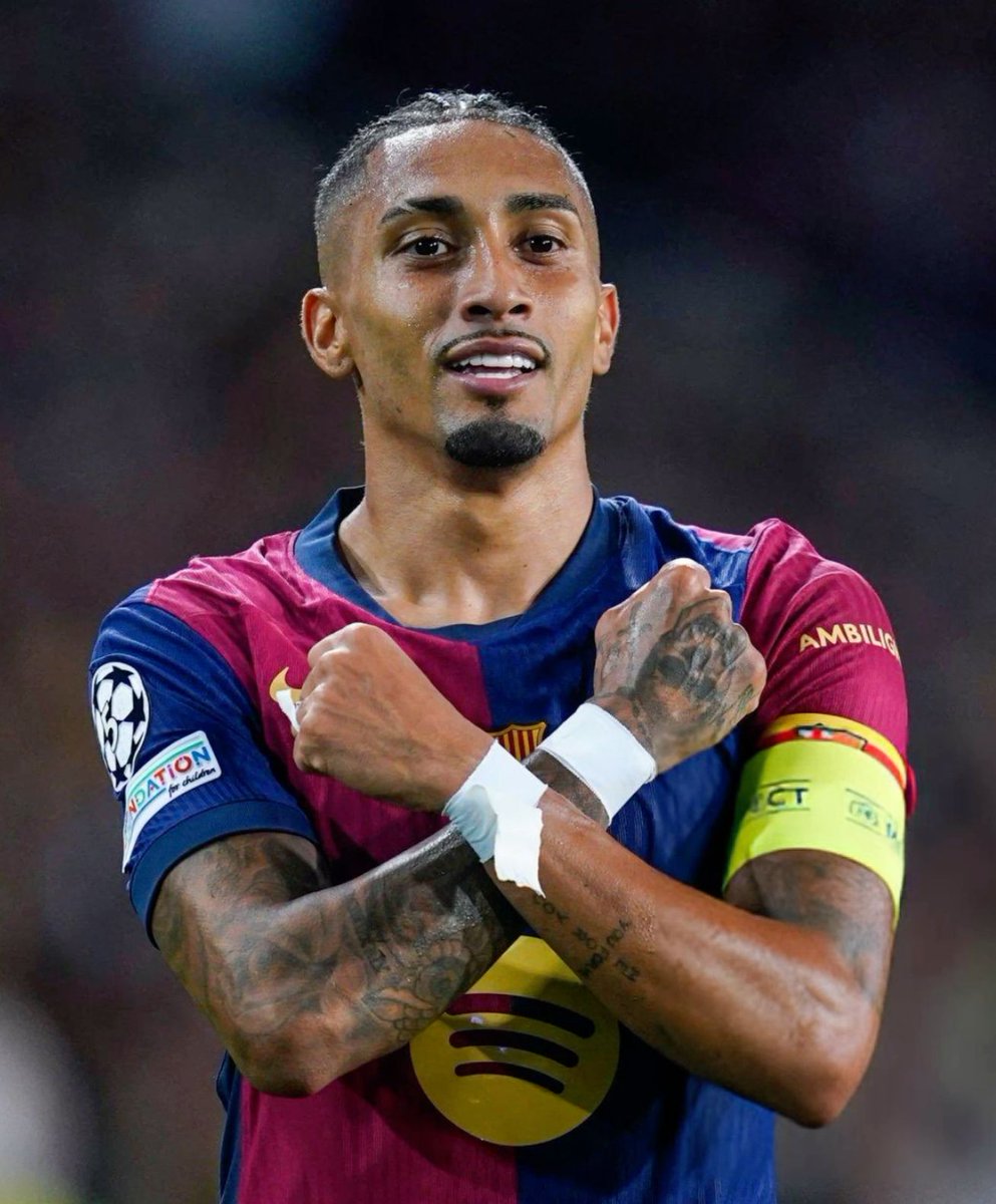 rouvelous's tweet image. Raphinha Raphinha
22/23 season: 24/25 season:
50 games 54 games
10 goals 34 goals
12 Assists 25 Assists
what a player.