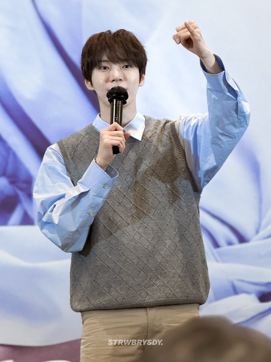 STRWBRYSDY's tweet image. 250715 HouseOfKpop 팬싸
약속~
#도영 #DOYOUNG #ドヨン
#NCT #엔시티