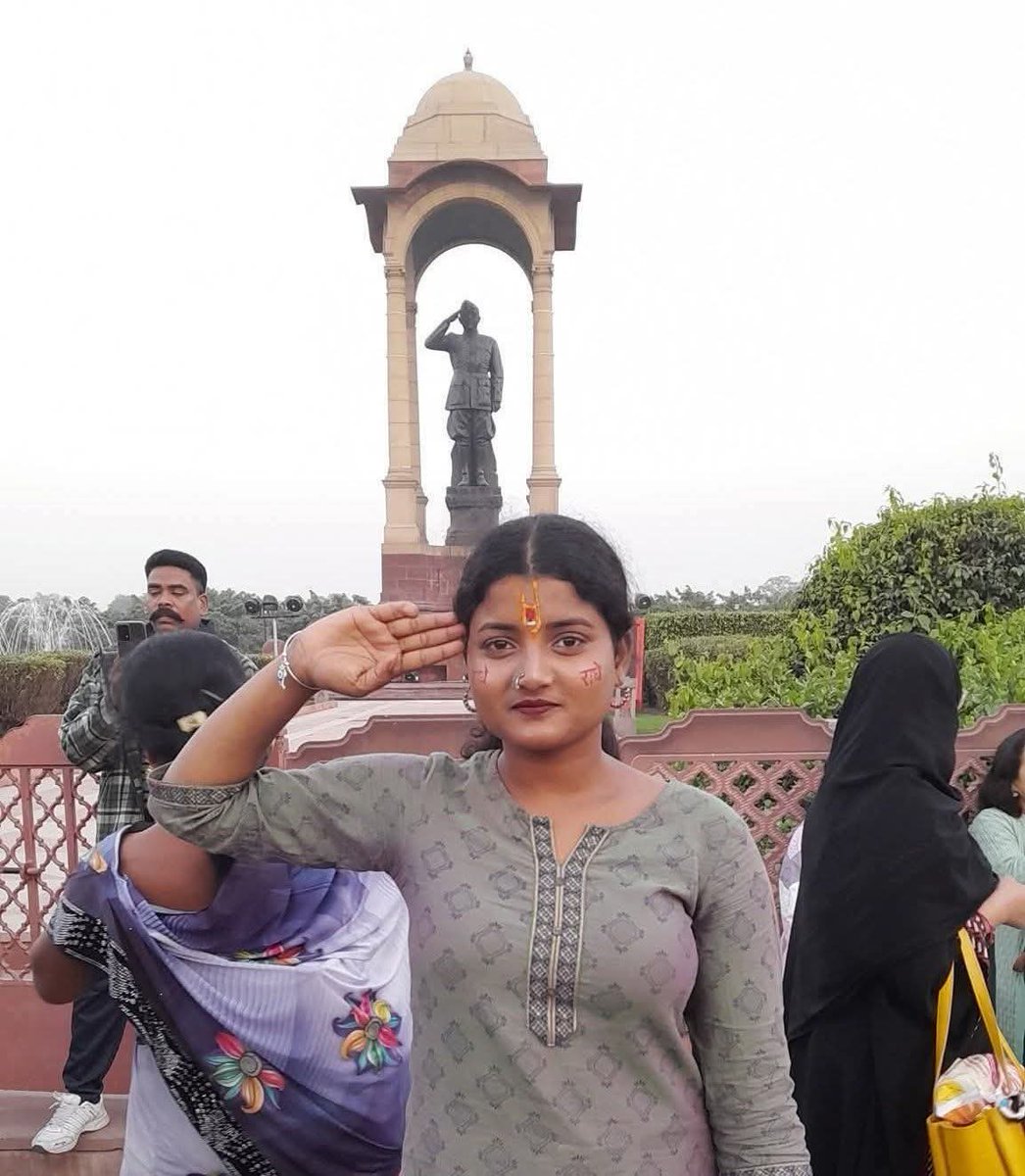 भाजपा के नेताओं में अब हद्द से ज्यादा घमंड आगया है। इसको बस vote चाहिए बाकी कोई मतलब नहीं। बीजेपी का विकल्प कांग्रेस कतई नहीं है लेकिन विकल्प बहुत ज्यादा जरूरी है।
#बीजेपीकाविकल्पजरूरी