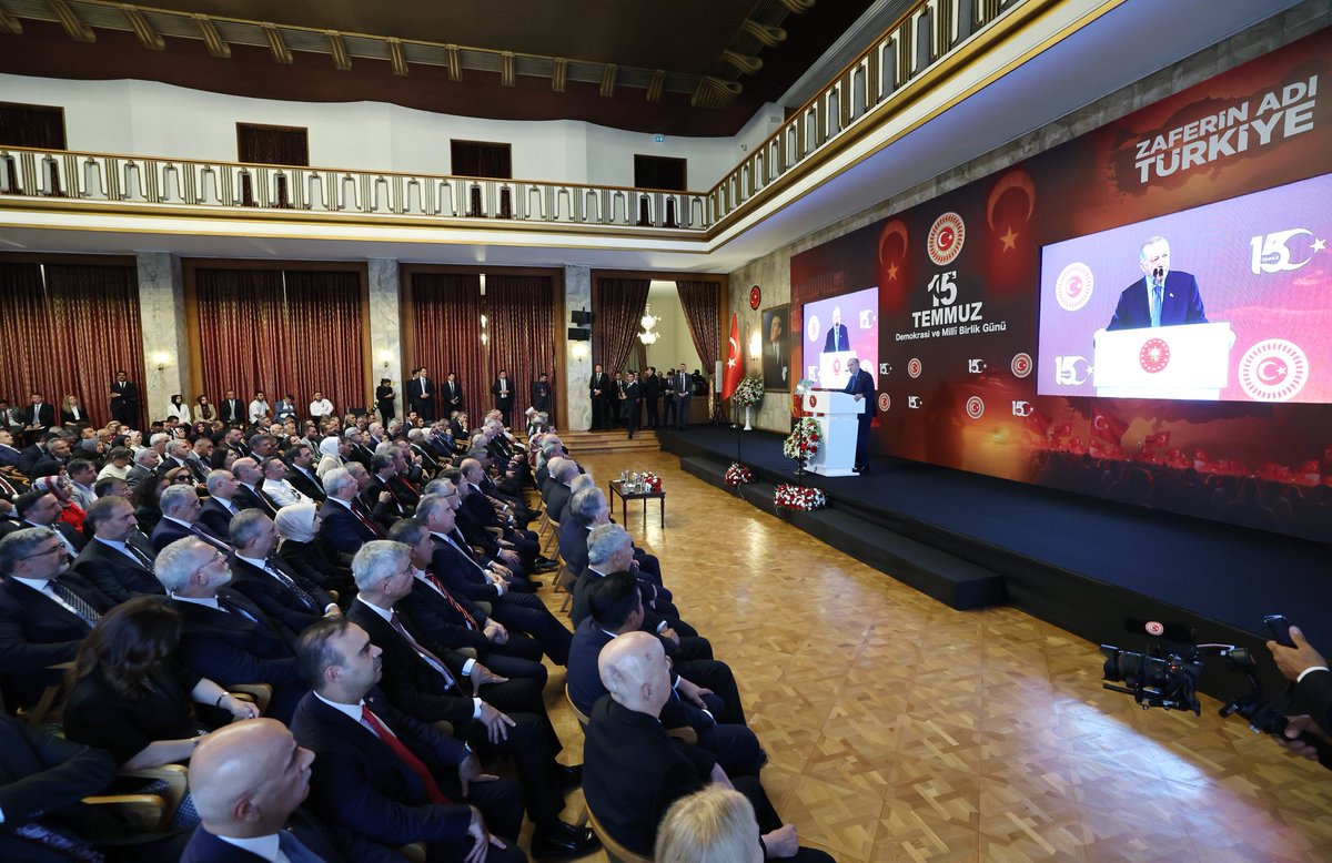 📍Türkiye Büyük Millet Meclisi 

Cumhurbaşkanımız Sayın Recep Tayyip Erdoğan'ın teşrifleriyle düzenlenen 15 Temmuz Demokrasi ve Millî Birlik Günü Anma Programı'na katıldık. 

Ülkemizin istikbali uğrunda gövdesini siper eden 15 Temmuz şehitlerimizi yâd ettik. Nice kahramanlığa