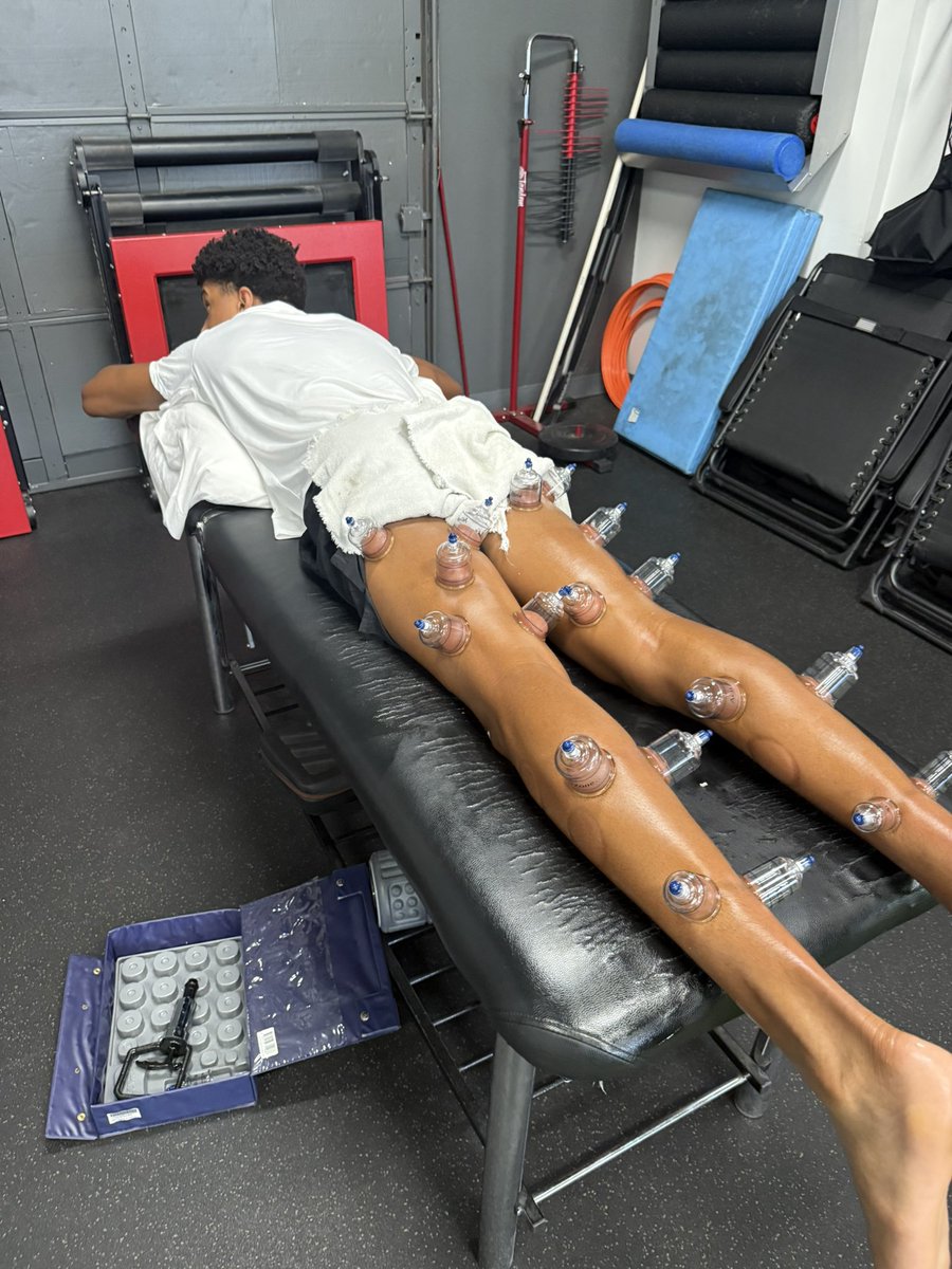 MovePerformance's tweet image. Fresh off the @3SSBCircuit play our man @bkbranch3 right back in focusing on recovery after a dominating weekend.. 

PRO WORK…
#move #producingpros