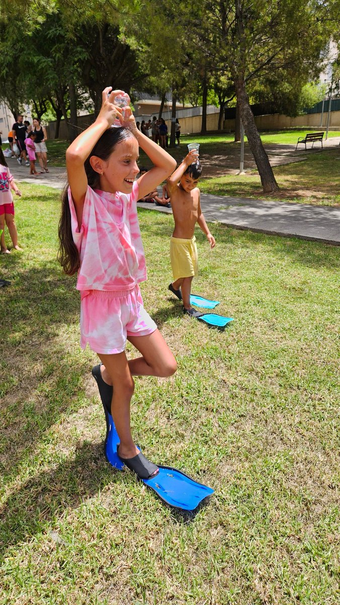 🌞 ¡La Escuela de Verano sigue a todo ritmo!

Empezamos la 3° semana en #IKumpania con nuestras Miniolimpiadas Acuáticas 🏊‍♀️💦
Juegos, deporte y trabajo en equipo para aprender y disfrutar.

 ¡Diversión garantizada! 🌊🏅
#EscuelaDeVerano #MiniolimpiadasAcuáticas  #FSE #UE