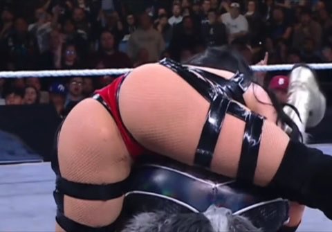 DevilsKissRP's tweet image. Theres always so many pervs taking photos of my butt! 

Who took this, be honest!