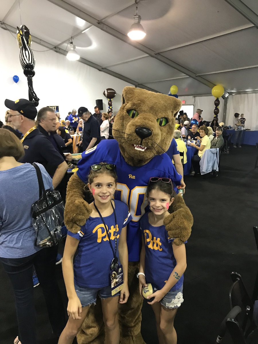 I am so excited to begin this next softball chapter by attending the <a href="/Pitt_SB/">Pitt Softball</a> Softball Elite Prospect Camp tomorrow! <a href="/PITTcoachallard/">Jenny Allard</a>  <a href="/Coach_LWood/">Lacy Schurr (Wood)</a> <a href="/Forever_Jordann/">Jordan Dail</a> <a href="/gZeremenko21/">G</a> #H2P #TeamPA 🥎💙💛!!