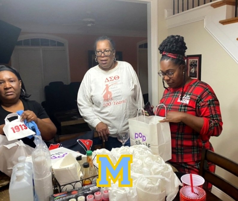smithclass128's tweet image. Calling All Cluster and District DSTs who Have Expressed Interest in Supporting for our Fallen Colleague Britt Dawson and her Family, Please Connect with your Soror and Mays High Sunshine Chair Betty Perkins. We Appreciate the Outpouring of Support! ❤️🩶 #WeAreOne @drvbryant