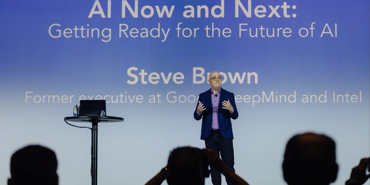IFT's tweet image. Wow! 🤯 Steve Brown's keynote at #IFTFIRST was an absolute game-changer, exploring the thrilling and sometimes daunting AI landscape. Steve's talk wasn't just about understanding AI's capabilities; it was a powerful roadmap for developing informed AI strategies and understanding
