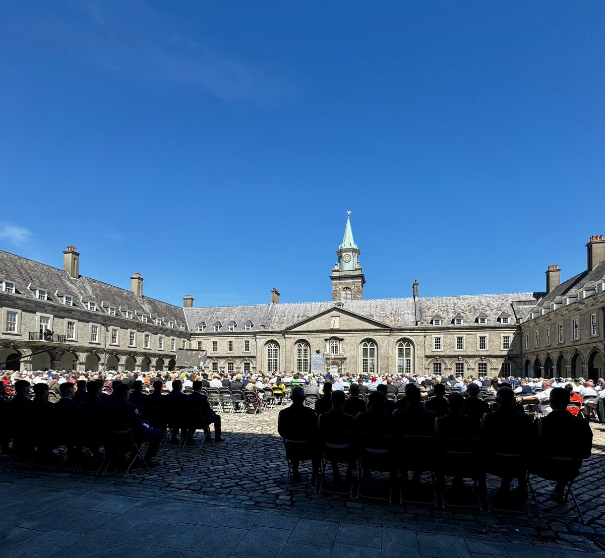 ExecOfficeNI's tweet image. Junior Minister Aisling Reilly attended the annual National Day of Commemoration Ceremony at @rhkopw in Dublin.
The Minister was privileged to be part of the event which honours all the Irish men and women who died in past wars.