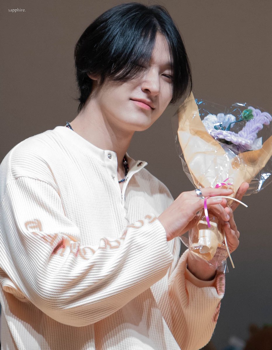 250712 FROMM HD

누가 꽃인가..? 🪻

#온리원오브 #OnlyOneOf #준지 #JUNJI