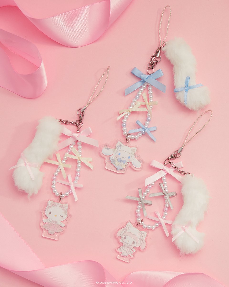 hellokitty's tweet image. JetΓ© this way π©° Find the sweetest Hello Kitty and Friends plush, trinkets, and more: bit.ly/46L9Nmt