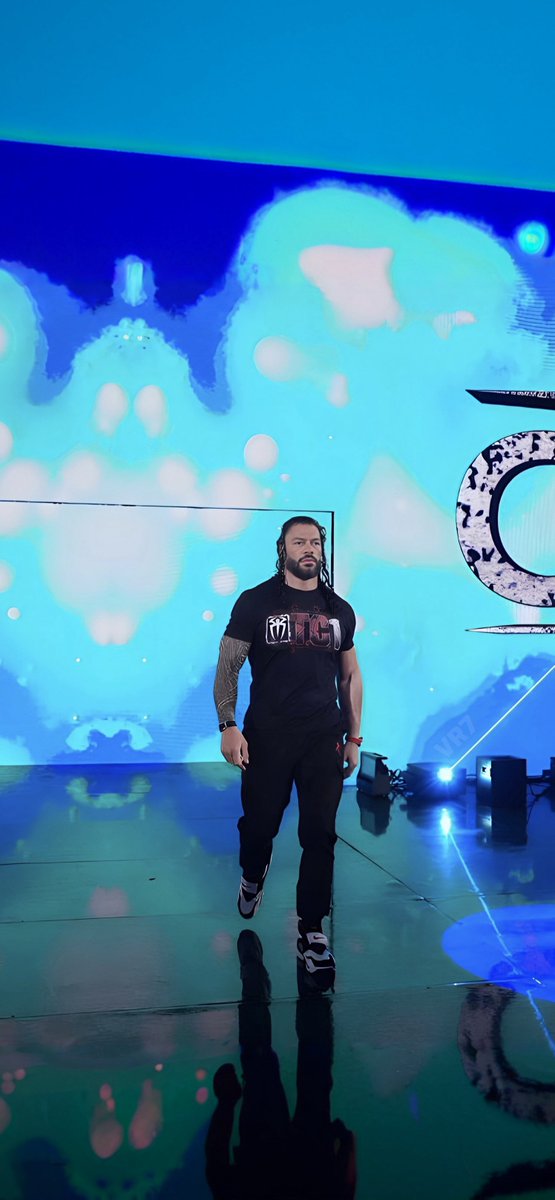 4K | #Wallpapers OTC1 🥶.
╘ 📁 The Goat is Back in #WWERaw   
  ╘ 📁 The Only Tribal Chief #RomanReigns