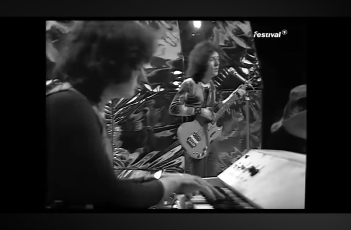 MJMcKean's tweet image. Dave Ewer/Kaff/Kaffinetti on keys with Rare Bird. We called him Viv Savage. One of a kind.