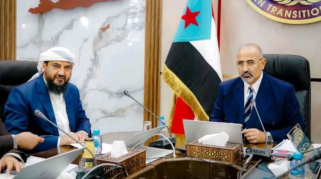 عودة الثنائي المرعب الى عدن وبيدهم ملف المهره وادي الموت حضرموت
#المهره_ترفض_ارهاب_الحوثي