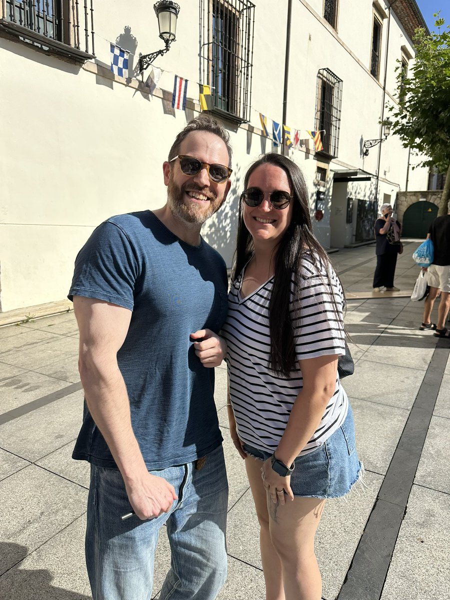 ccn_carla's tweet photo. ¡Ha llegado @LordGrimdark a @festivalcelsius! https://t.co/MQDXt9XQ0o