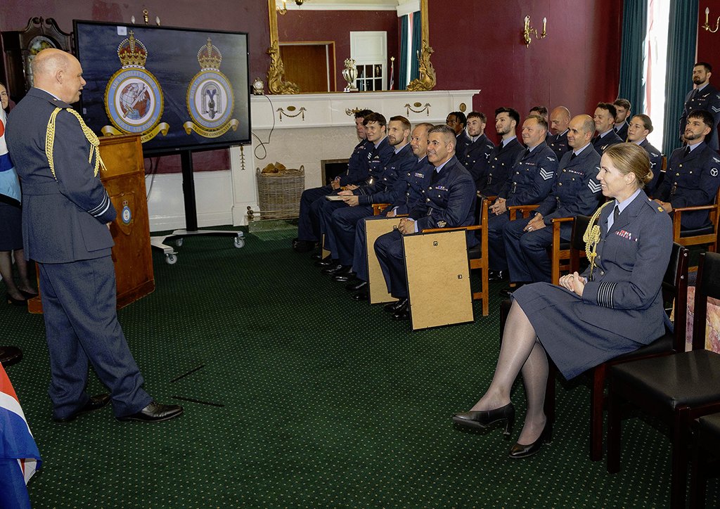 Recently, we hosted Air Marshal Paul Lloyd, Deputy Chief of the Air Staff. During the visit he was briefed regarding Station works, then visited Airborne Delivery Wing and, at the end of the day, presented Honours and Awards.

Find out more: bit.ly/3GJeC5j